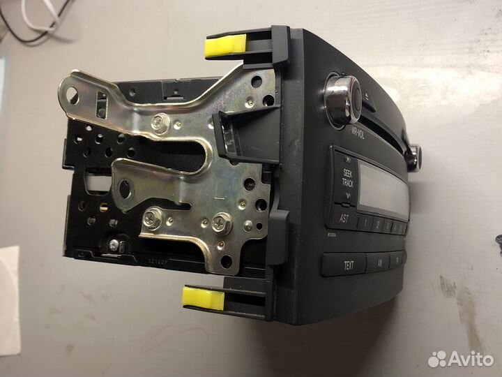 Магнитола для Тойота аурис