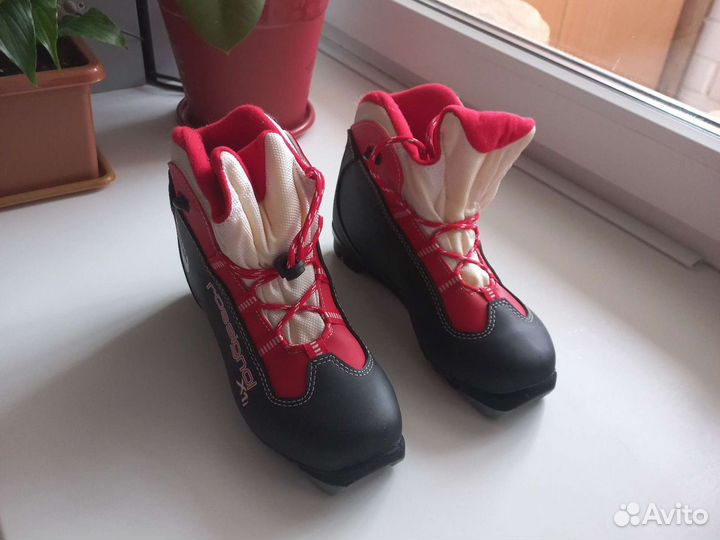 Лыжные ботинки rossignol