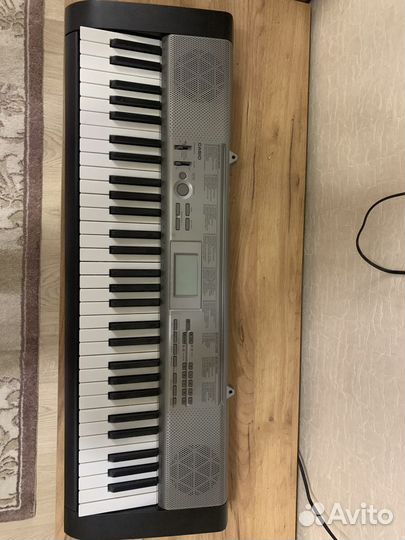 Синтезатор Casio