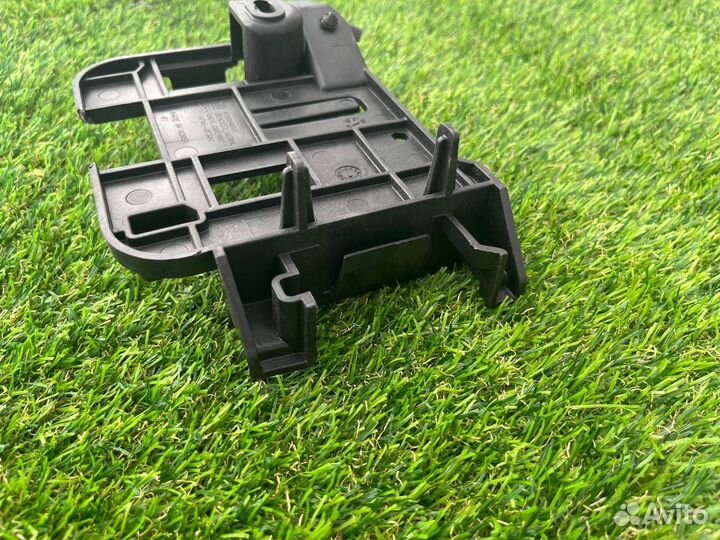 Кронштейн (крепление) Buick Encore GX 2023