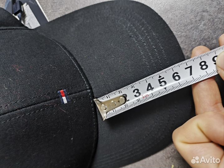 Кепка бейсболка Tommy Hilfiger черная