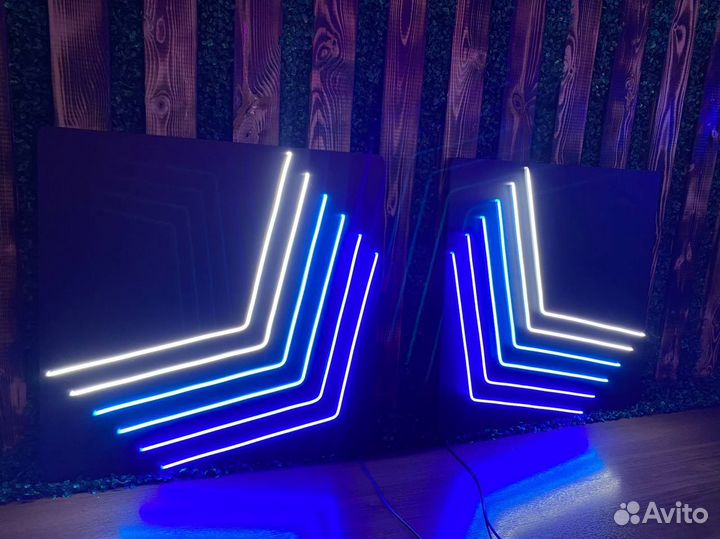 Неоновая вывеска / Световые буквы