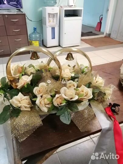 Свадебные украшения на машину