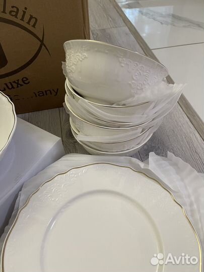 Столовый и чайный сервиз 39 предметов