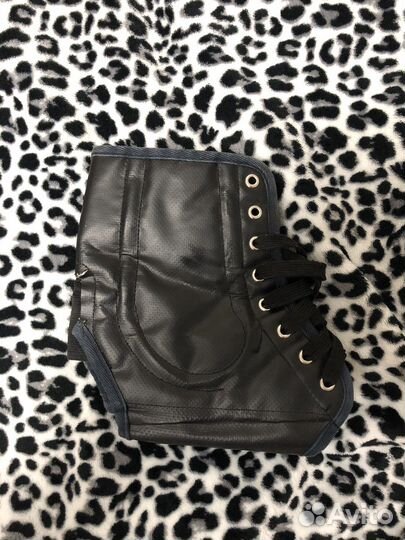 Бандаж на голеностопный сустав