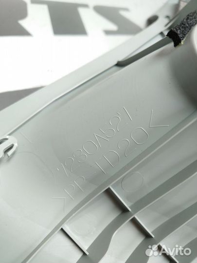 Накладка (кузов внутри) Mitsubishi ASX I (2010—201