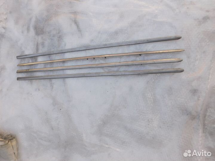 Молдинги порогов газ 24 Волга