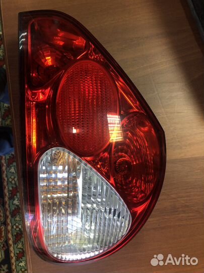 Фонарь задний правый jaguar x-type