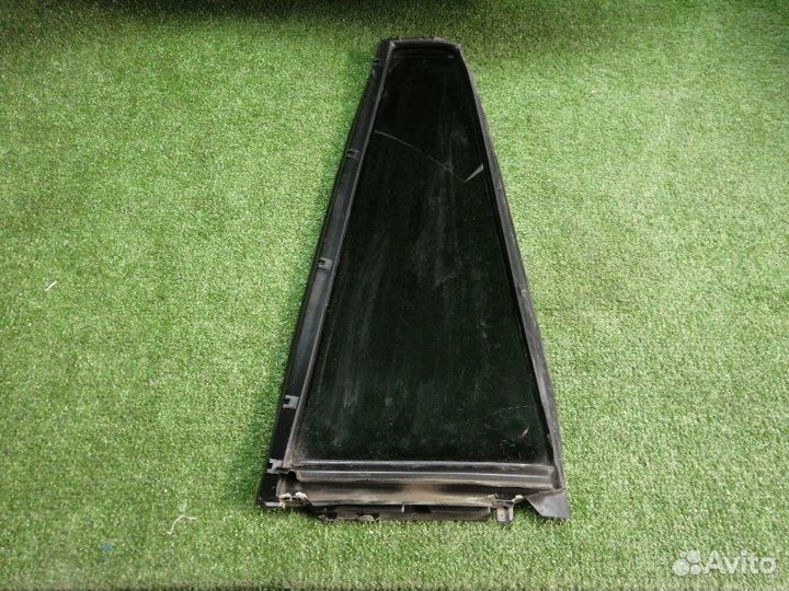 Стекло двери (форточка) заднее левое Toyota Land