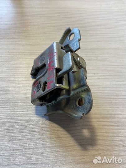 Замок спинки сиденья задний Fiat Albea