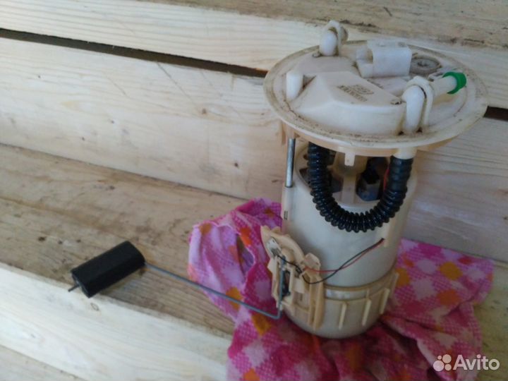 Топливный насос в сборе рено меган 2 (без обратки)