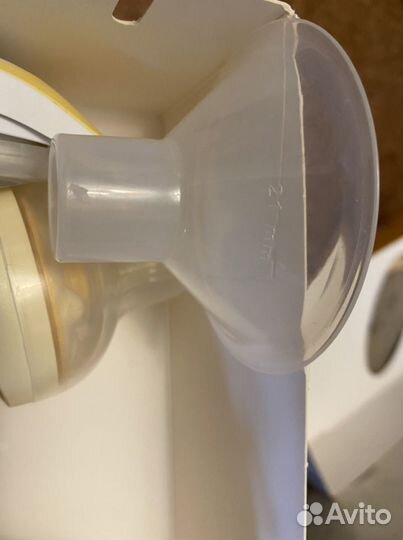Молокоотсос medela harmony с бутылочкой с соской