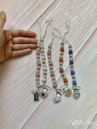 Держатель для соски со стразами