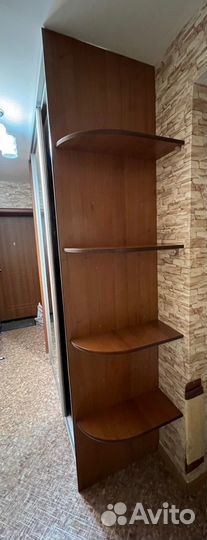 Шкаф купе с зеркальными дверями