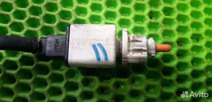 Датчик педали тормоза Renault Megane 3