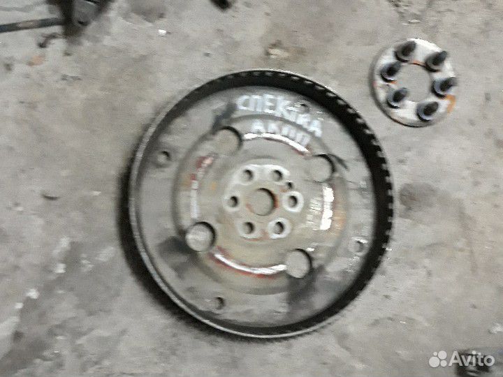 Маховик кия спектра,шума сепия АКПП