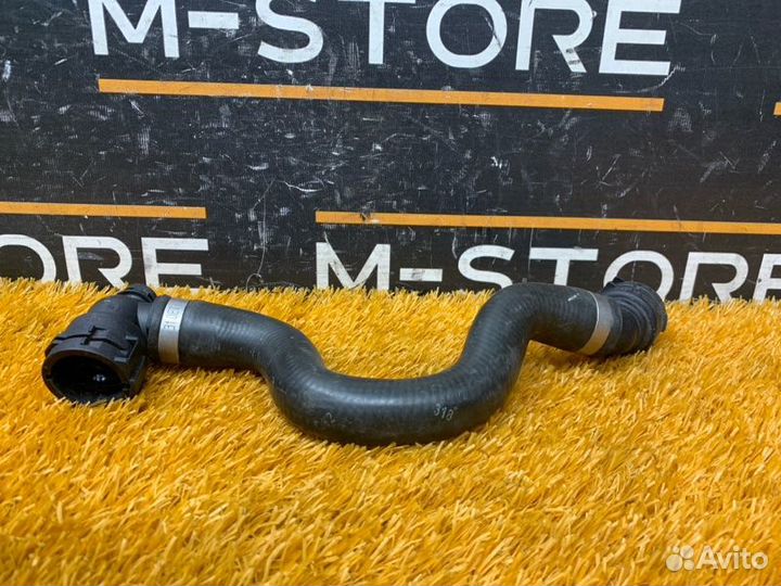 Патрубок системы охлаждения Mercedes-Benz S-Class