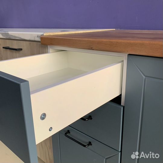 Кухня новая 2 метра