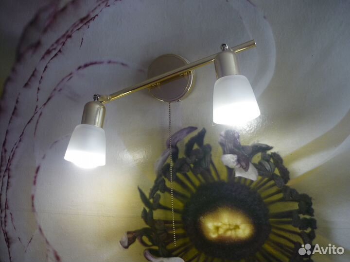 Настенный светильник бра