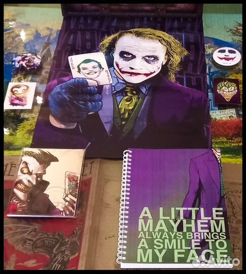 Мерч по комиксам и сериалам DC