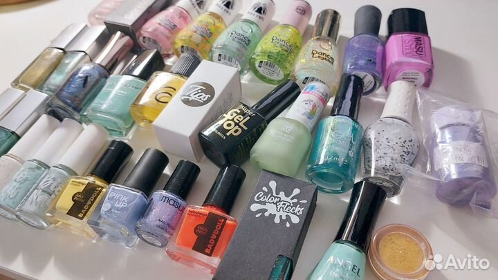 Лак для ногтей Tips Color Flecks Masura