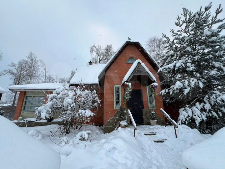 Дом 126,7 м² на участке 10,8 сот.