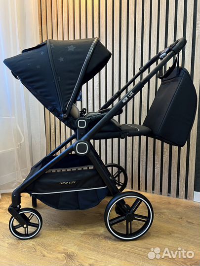 Универсальная, стильная, демисезонная Коляска