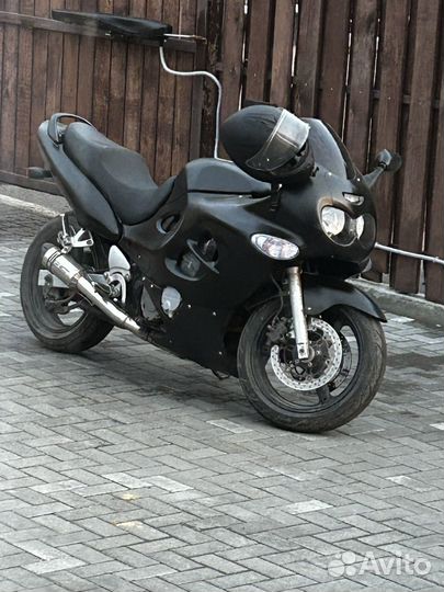 Мотоцикл Сузуки катана 750f