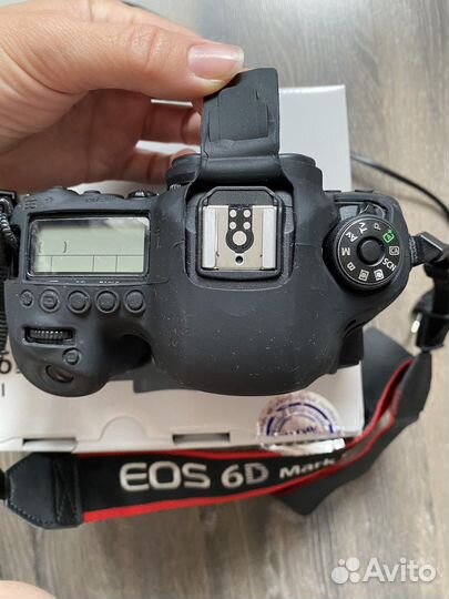 Зеркальный фотоаппарат canon 6d mark 2