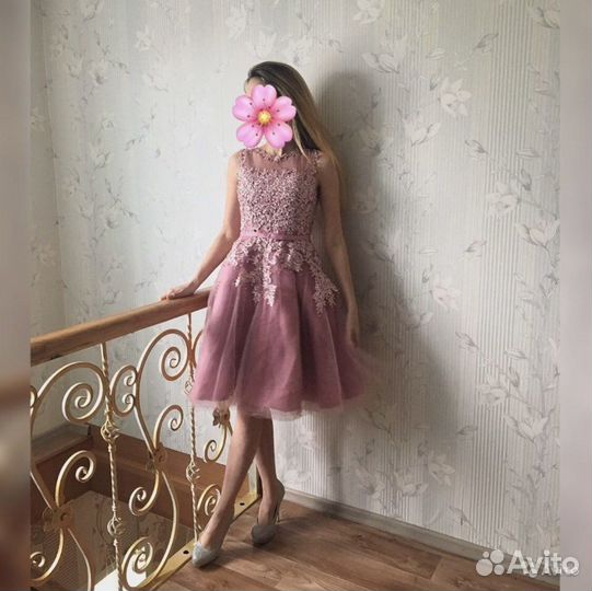 Платье праздничное