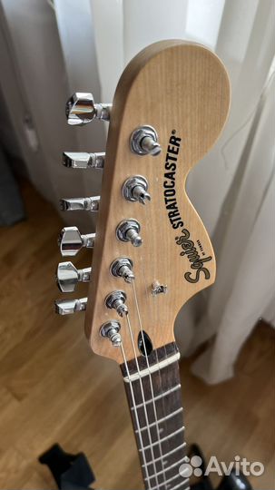 Fender squier affinity strat 2021 (комплект)