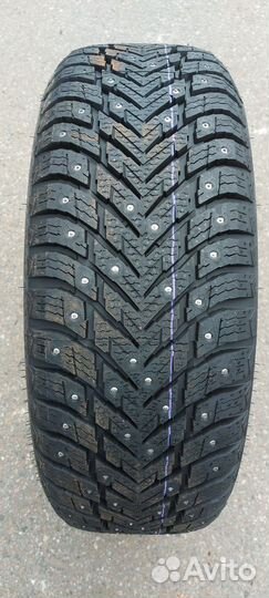 Nokian Tyres Hakkapeliitta 10p SUV 215/65 R16 102T