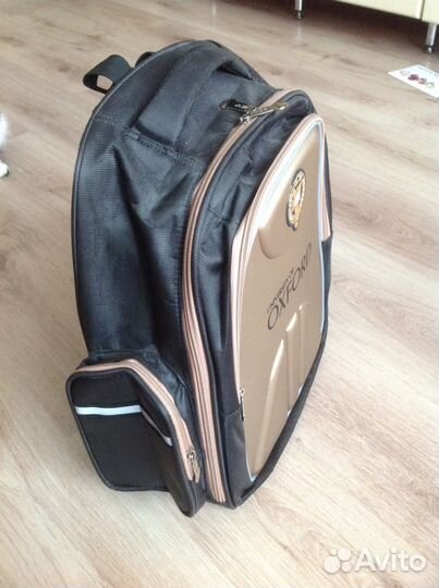 Школьный рюкзак