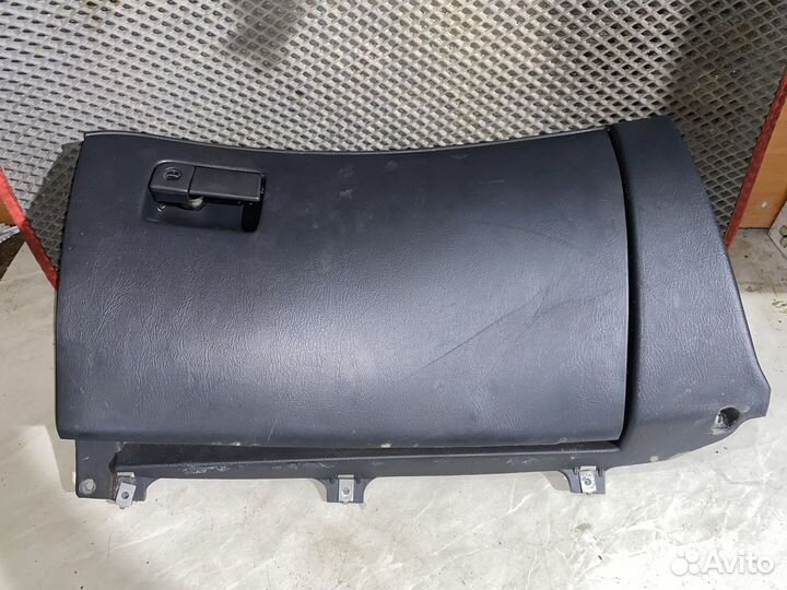 Бардачок hyundai sonata 3 Y3