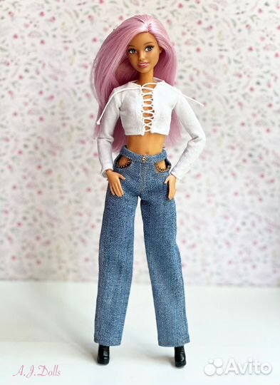 Джинсы для куклы Барби