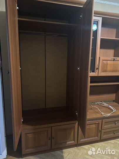 Стенка в гостиную