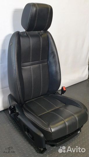 Сиденье переднее правое Land Rover