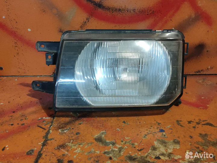 Фара левая mitsubishi RVR 1991-1997
