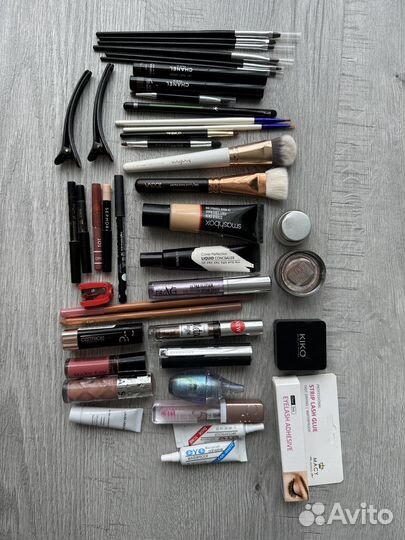 Набор косметики пакетом