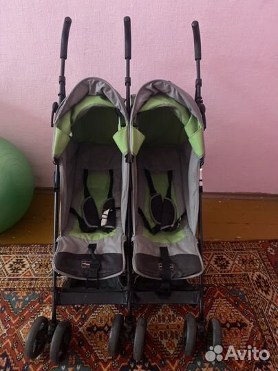 Коляска для двойни