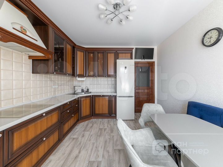 3-к. квартира, 84,6 м², 21/25 эт.