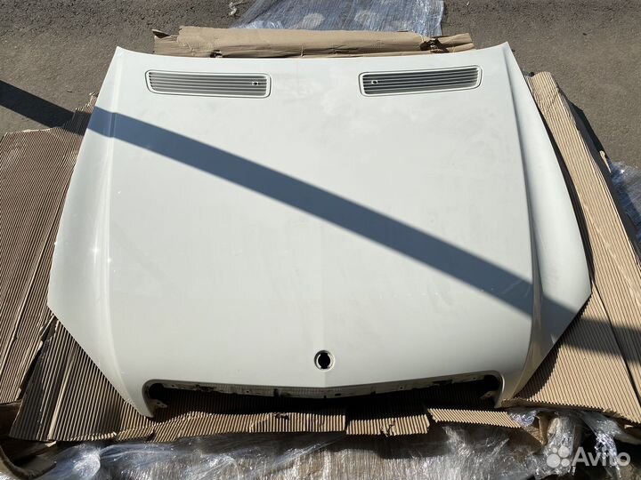 Капот белый Mecedes Benz W221