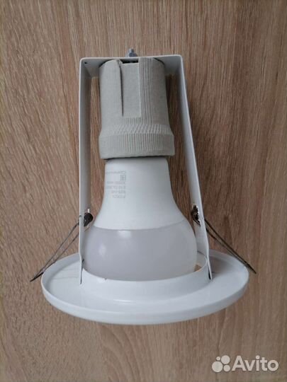 Светильник потолочный б/у со светодиодной лампой