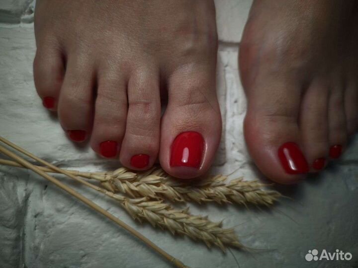 Маникюр-педикюр