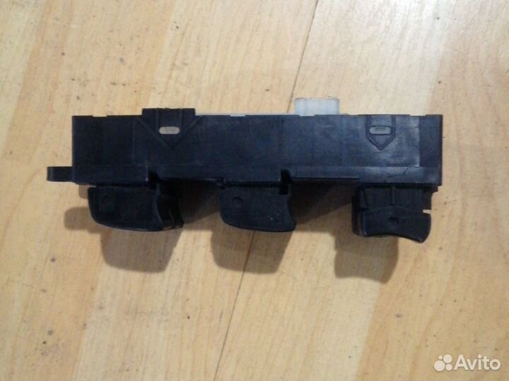 Блок управления стеклоподъемниками Xtrail t30