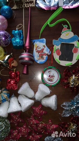 Ёлочные игрушки и украшения (листайте)