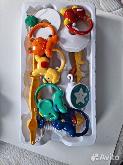 Музыкальный мобиль на кроватку