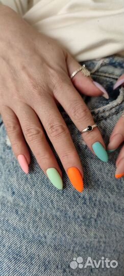 Маникюр и педикюр