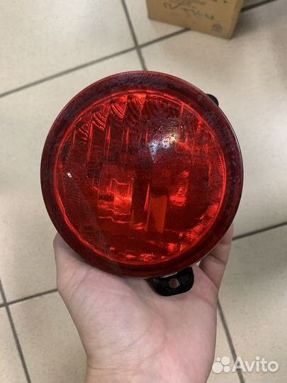 Задний противотуманный фонарь левый actyon