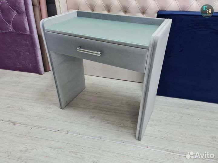 Туалетный столик